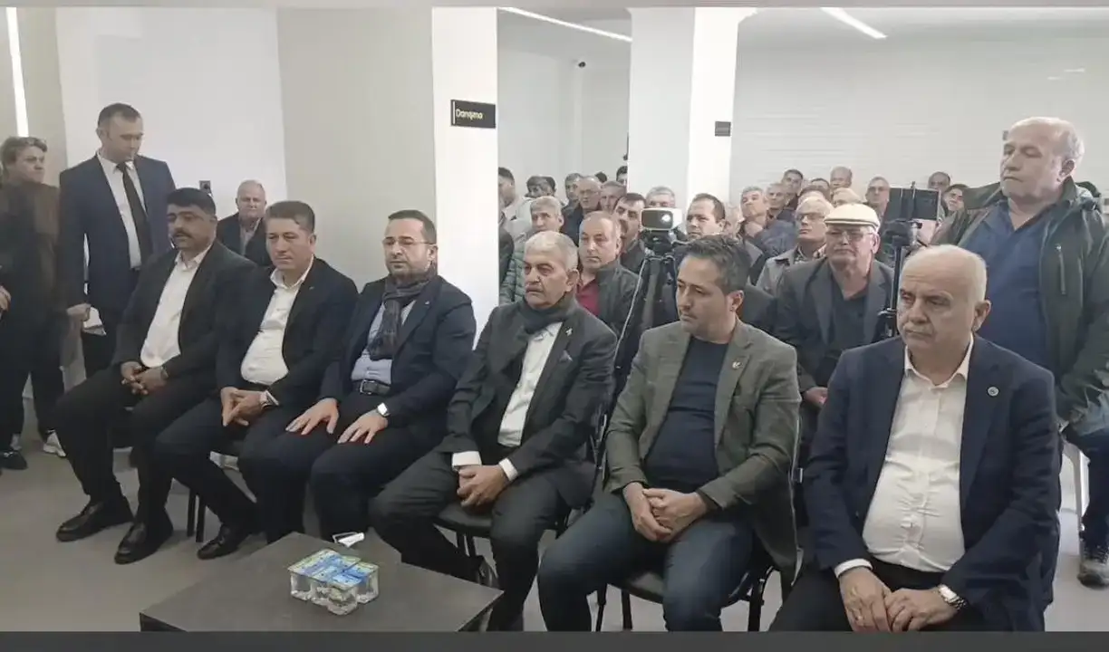 manavgat-sut-ureticileri-birliginde-bilal-ay-oybirligiyle-yeniden-baskan