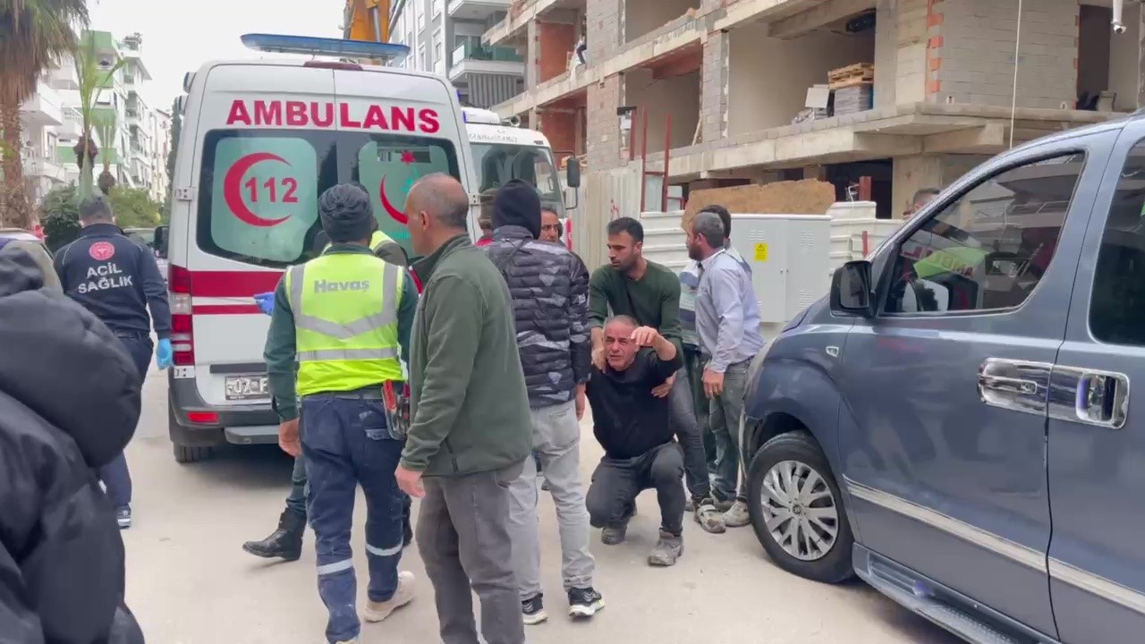 metrelerce-yuksekten-dustu-muratpasada-yurek-yakan-is-kazasi