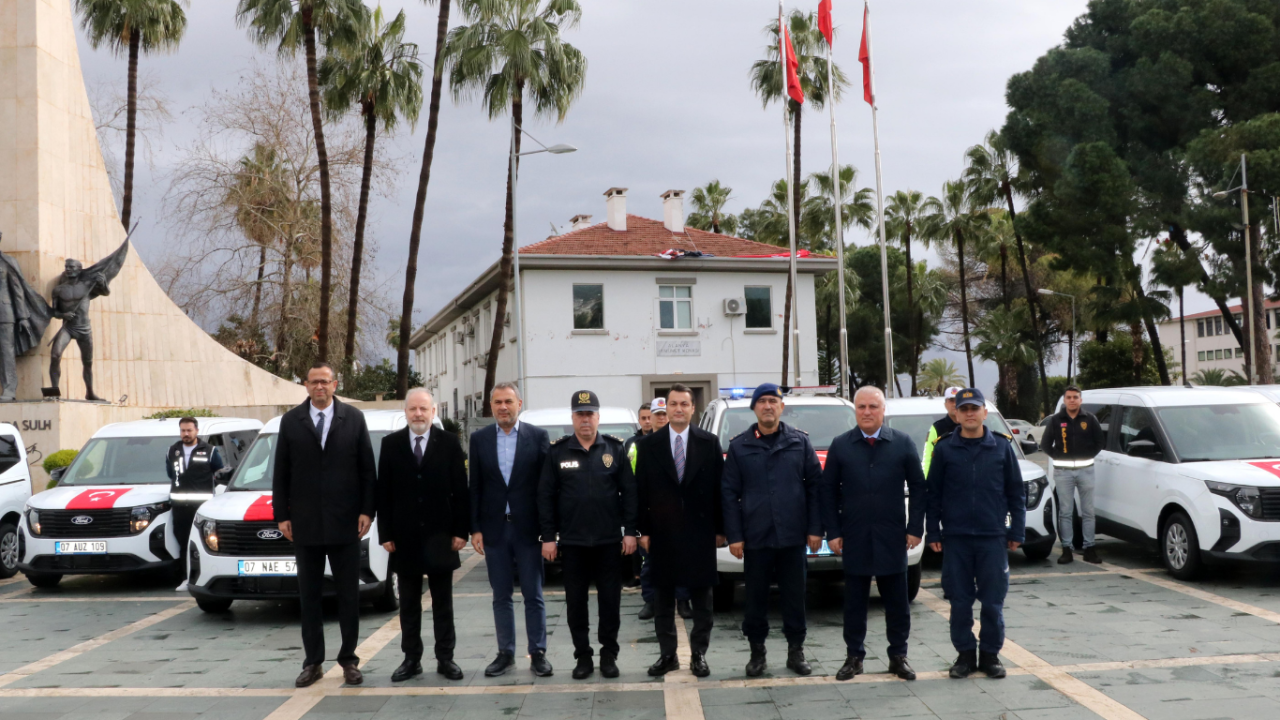 alanya-sokaklarinda-yeni-donem-araclar-sahada