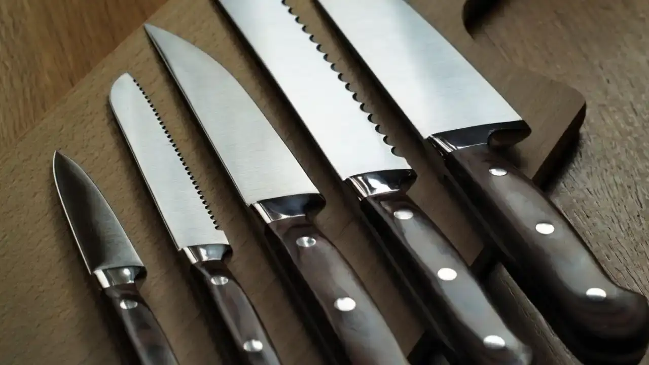 bakanlik-affetmedi-bicagin-reklamina-da-satisina-da-dev-ceza-3