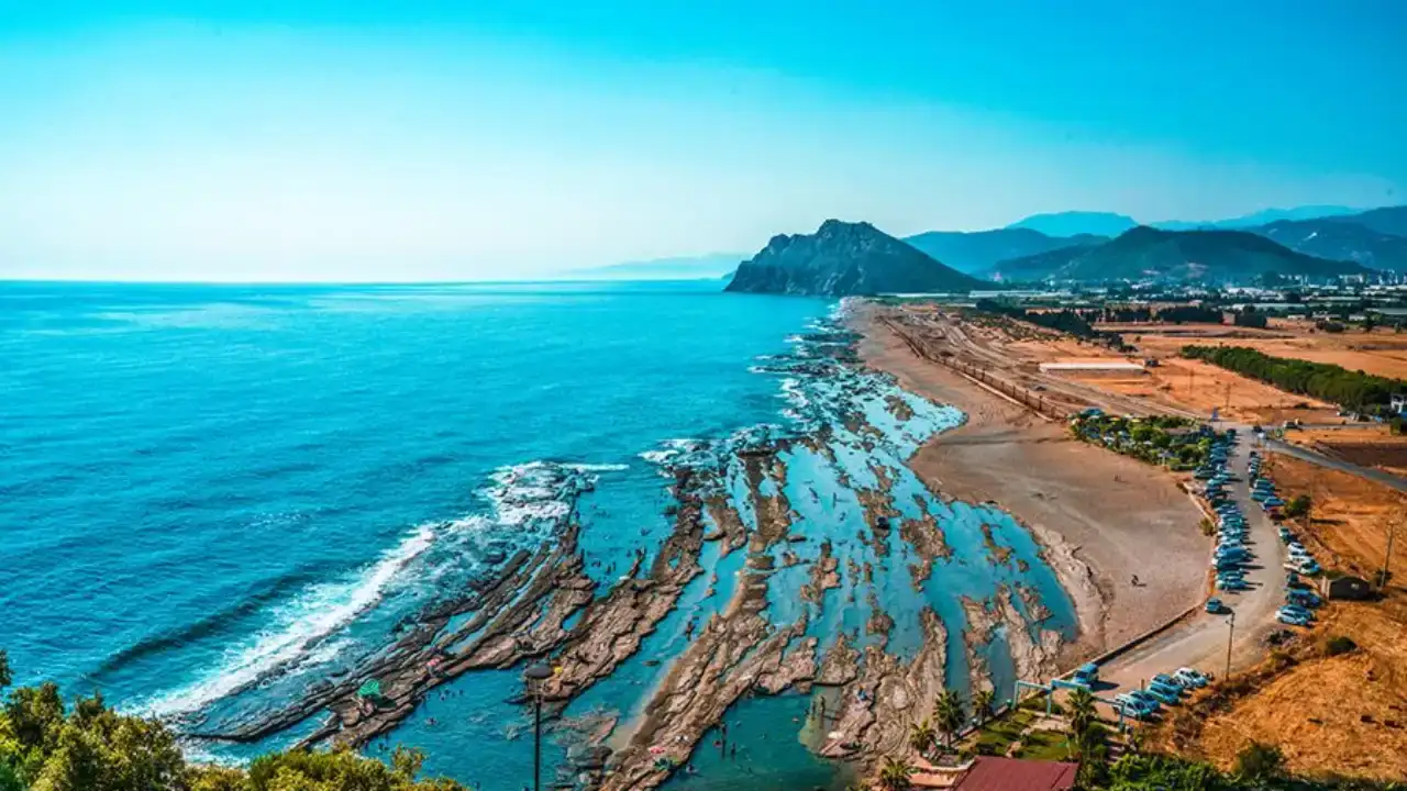 gazipasa-koru-sahiline-yapilmak-istenen-otel-projesine-bilirkisiden-kritik-rapor