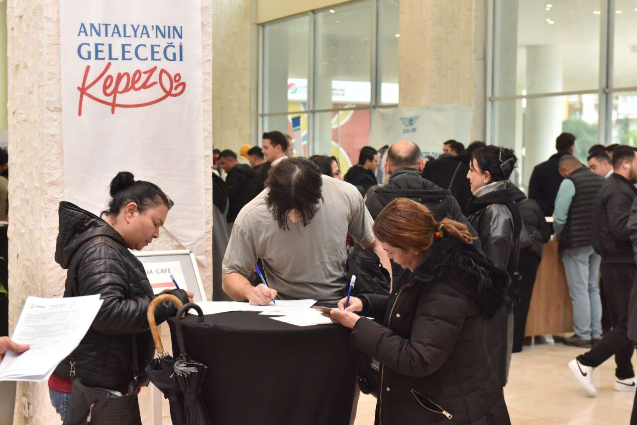 kepezde-kariyer-gunlerine-yogun-ilgi