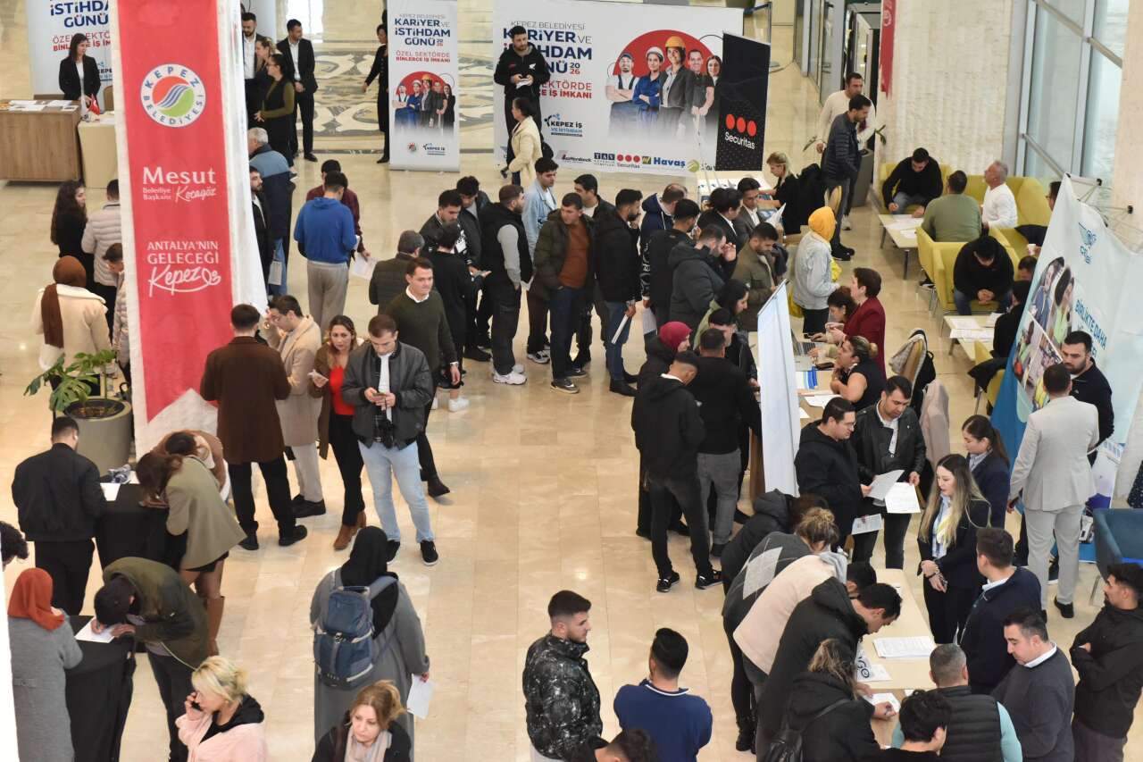 kepezde-kariyer-gunlerine-yogun-ilgi