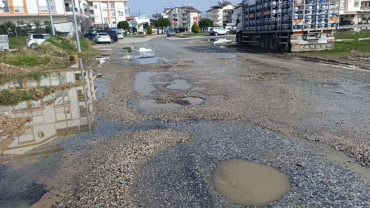 manavgatta-yollara-sasirtan-onlem