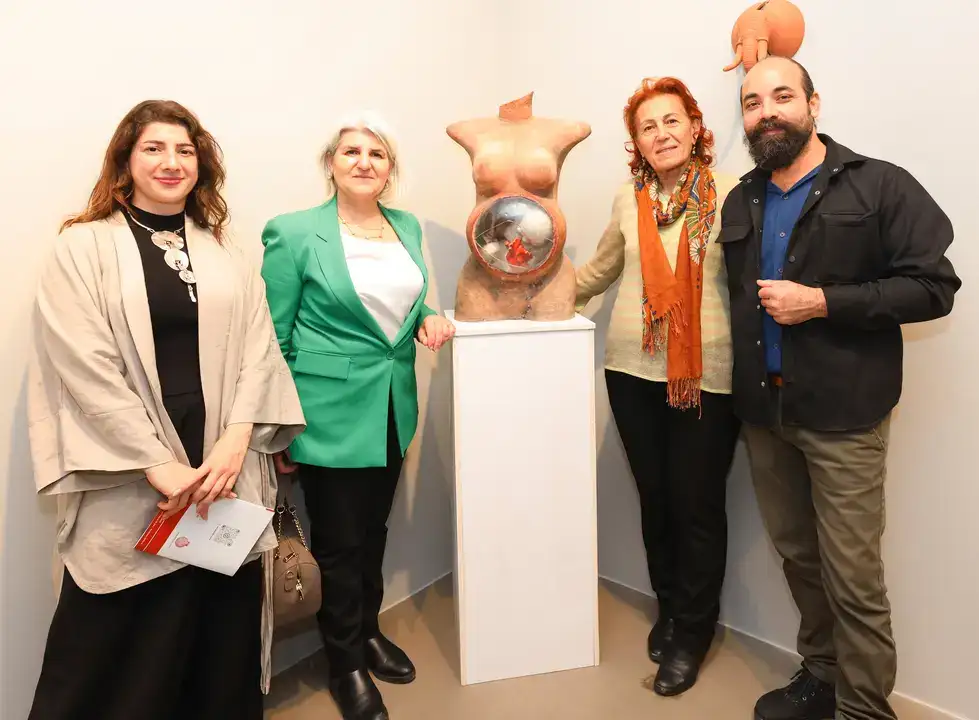 antalyada-12-seramik-sanatcisindan-terratalya-kolektif-sergisi