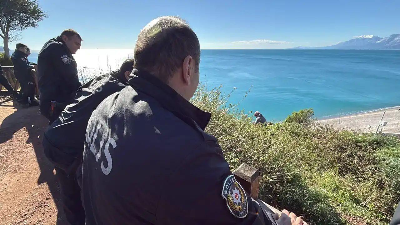 antalyada-bir-annenin-caresizligi-cocugumu-bu-sehre-sigdiramadilar