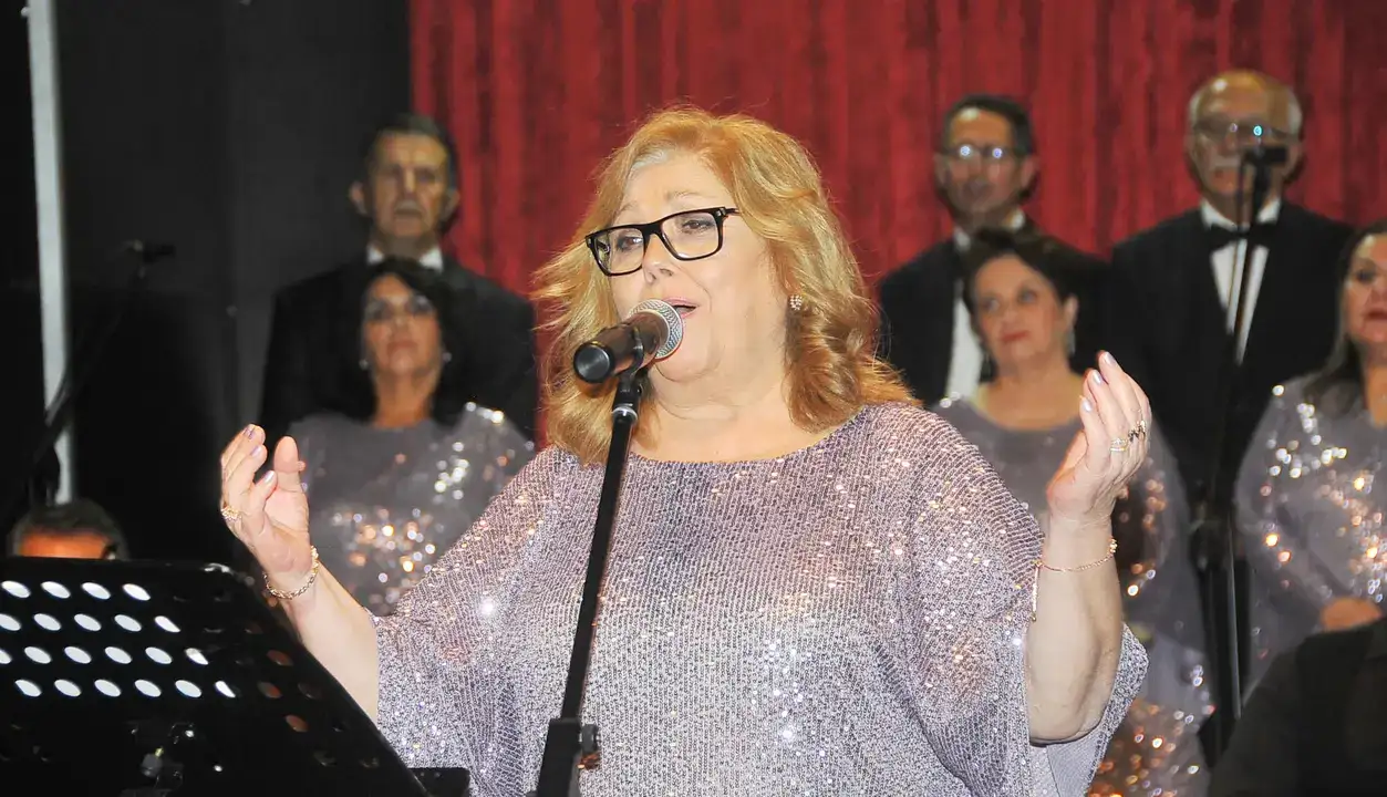 antalyada-emekli-subaylardan-yildirim-gurses-sarkilari