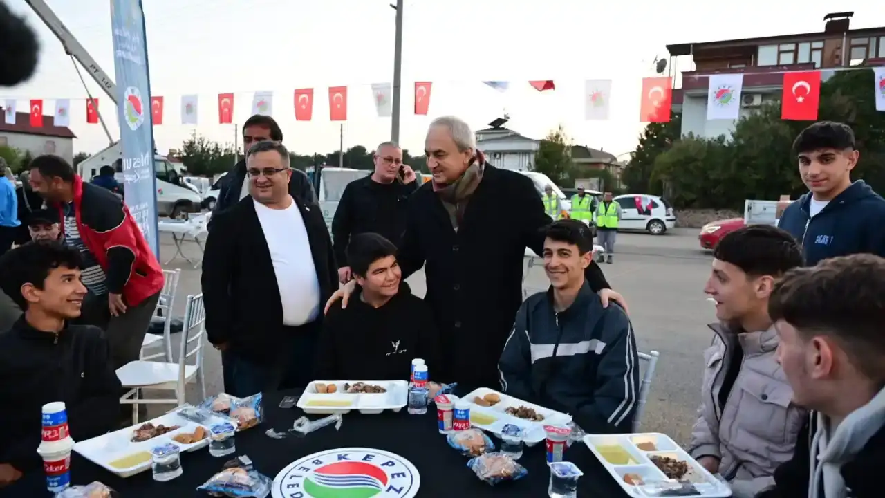 kepezde-68-mahallede-iftar-iki-dev-meydanda-eglence