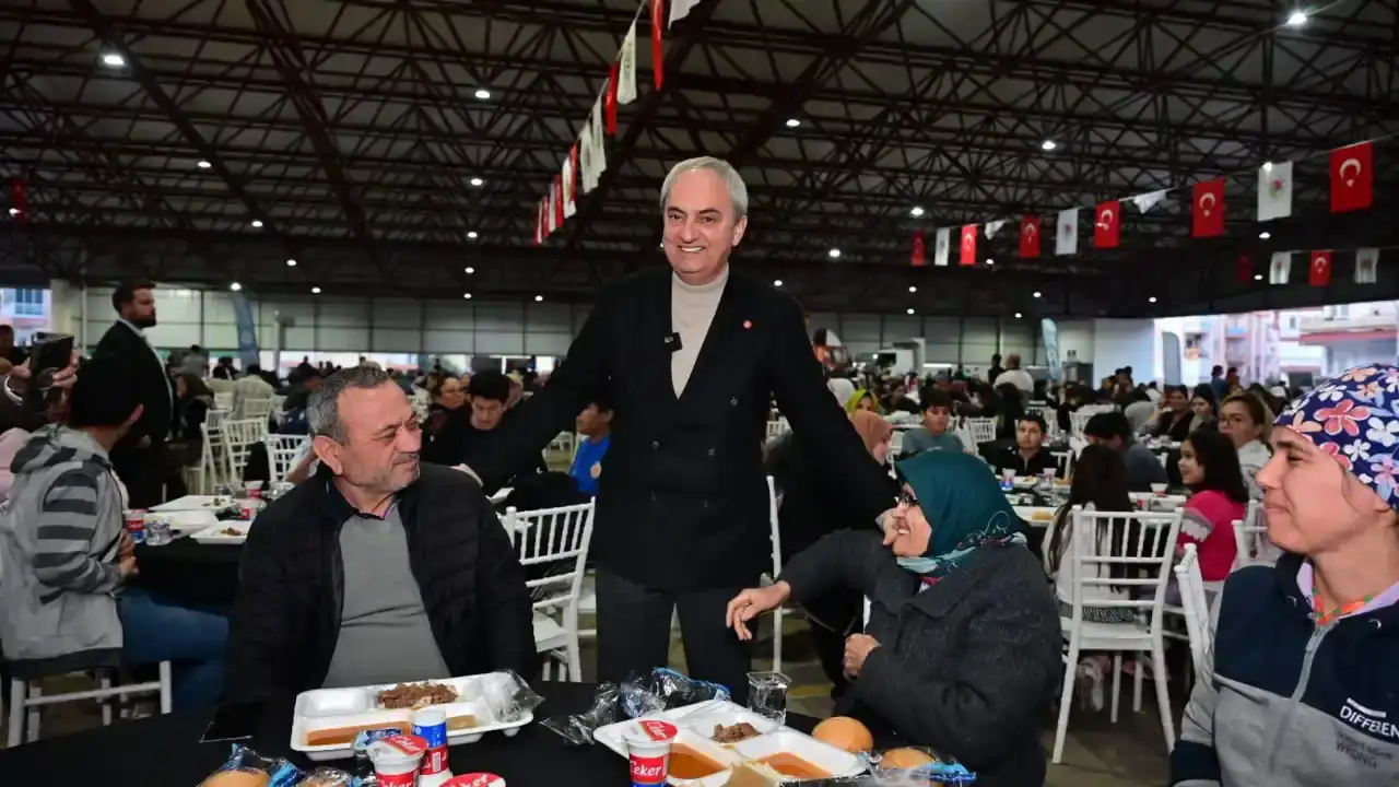 kepezde-68-mahallede-iftar-iki-dev-meydanda-eglence