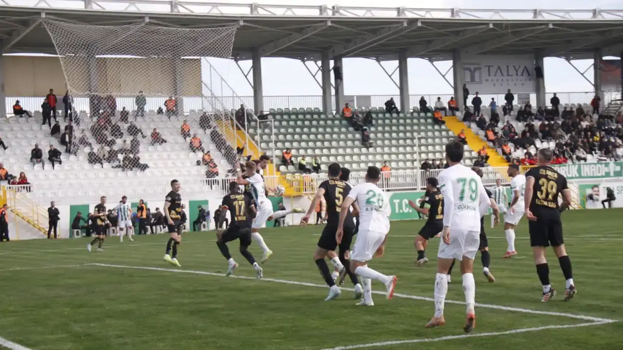 serikspor-kendi-evine-dondu-ama-puanla-tanisamadi