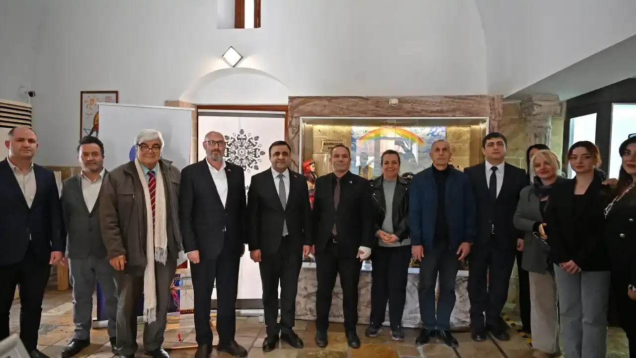 antalya-oyuncak-muzesinde-azerbaycanin-kultur-mirasi-sergileniyor