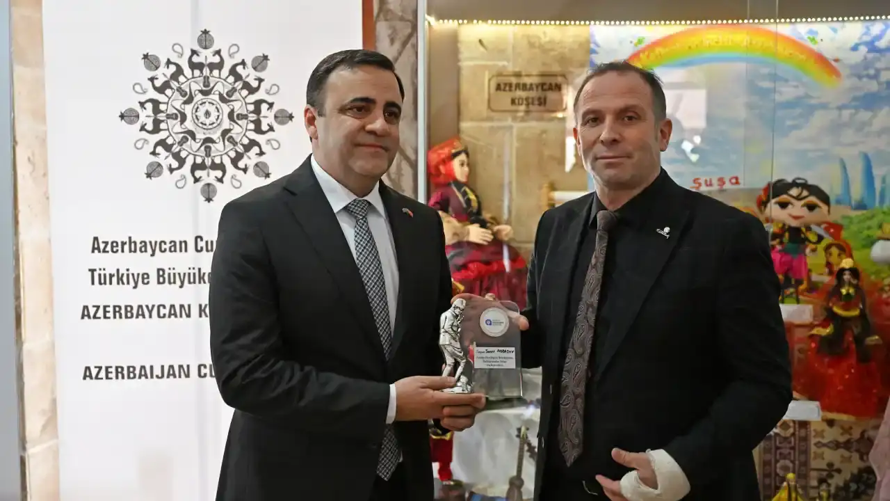 antalya-oyuncak-muzesinde-azerbaycanin-kultur-mirasi-sergileniyor
