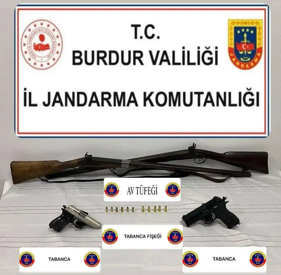 burdurda-kacakcilik-operasyonu-cok-sayida-ruhsatsiz-silah-ele-gecirildi