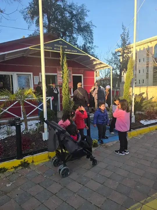 dosemealti-yenikoyde-ramazan-boyunca-ucretsiz-ekmek-dagitiliyor