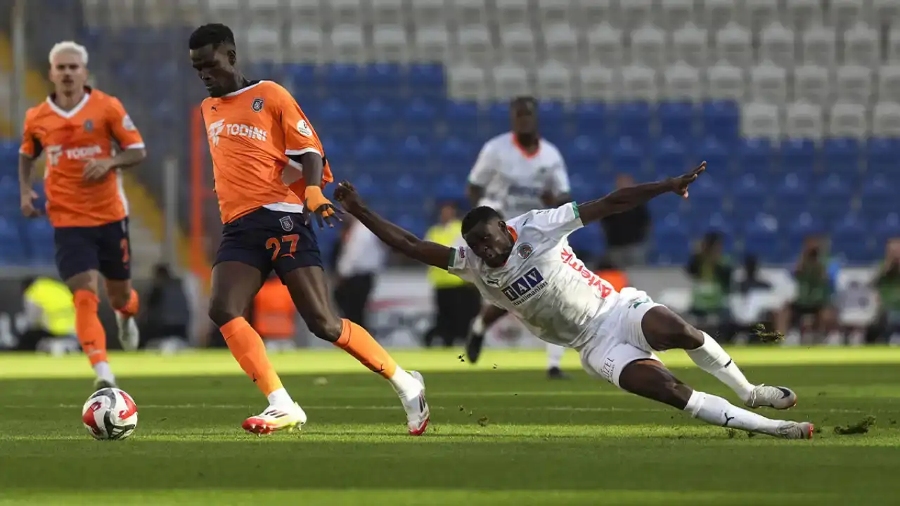 alanyaspor-basaksehir-maci-saat-kacta-hangi-kanalda-muhtemel-11ler