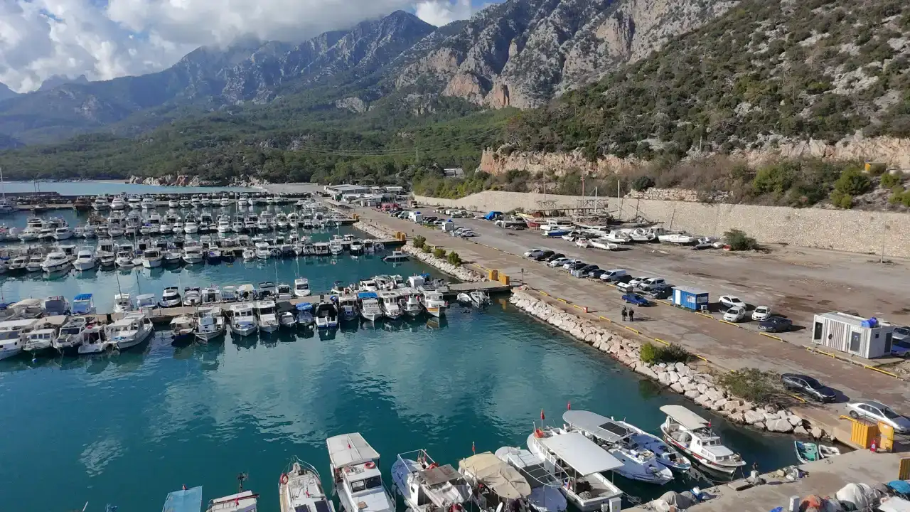 antalya-balikci-barinaginda-1-yillik-kayyum-suresi-neden-uzatildi