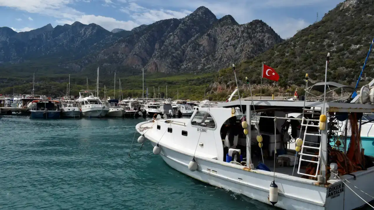 antalya-balikci-barinaginda-1-yillik-kayyum-suresi-neden-uzatildi