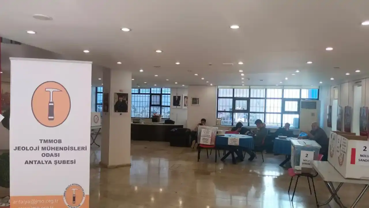 jeoloji-muhendisleri-odasi-antalya-subesinde-sandiklar-kuruldu