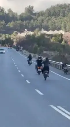 alanyada-sosyal-medyada-trafigi-tehlikeye-atan-motosikletlilere-ceza-yagdi