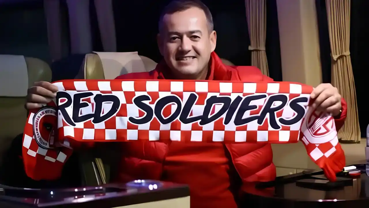 antalyaspor-taraftarindan-cem-koc-icin-kirmizi-cizgi-mesaji-geldi