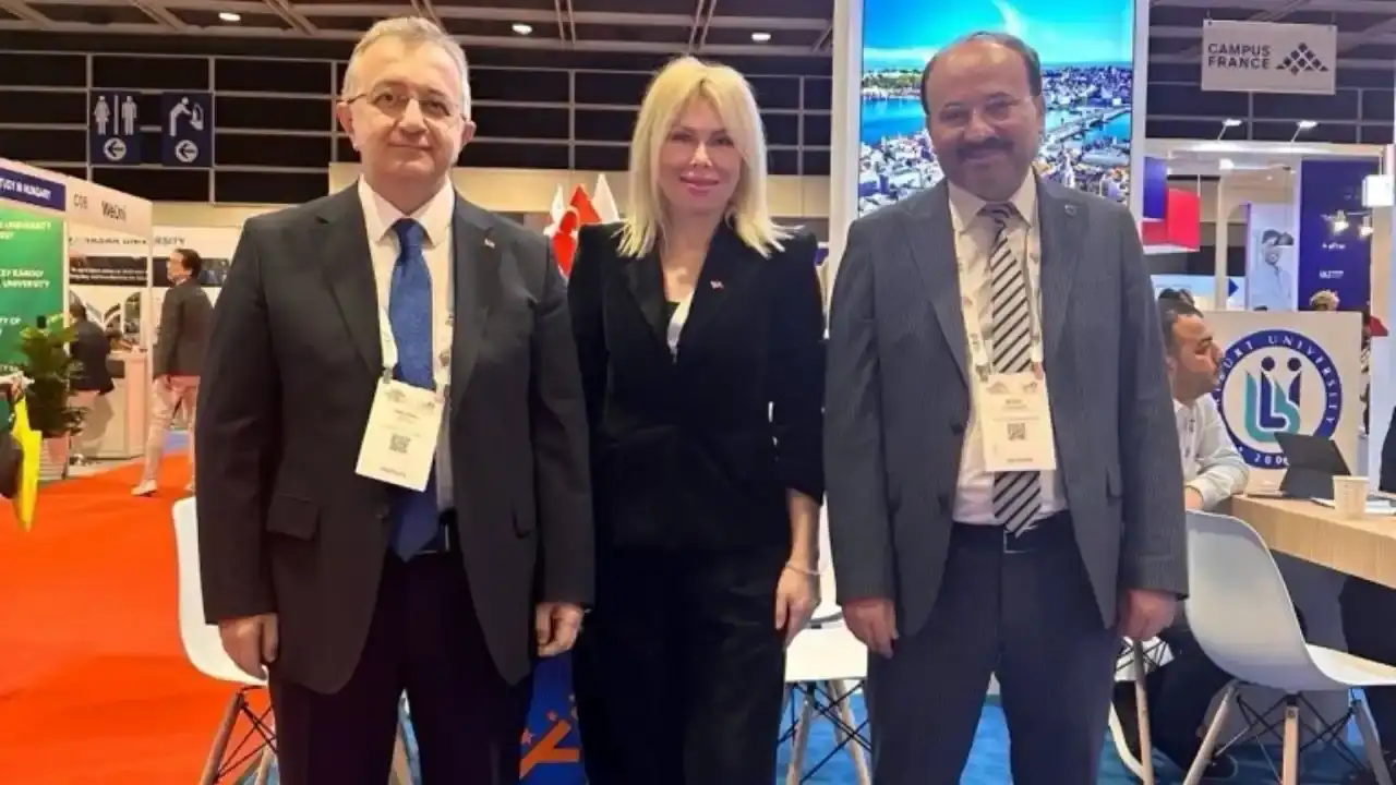 akdeniz-universitesi-hong-kongda-hedef-kuresel-akademik-is-birligi