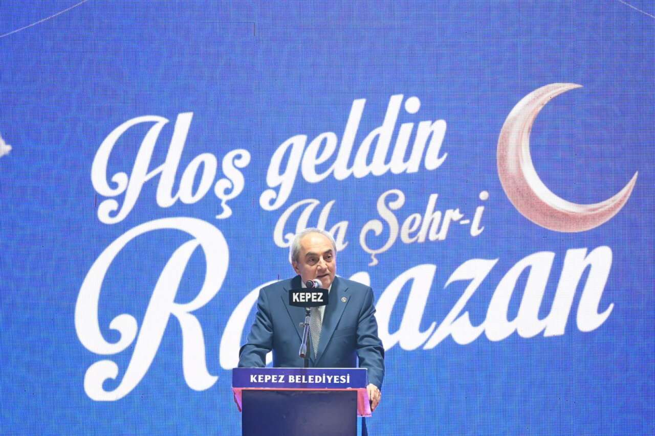 kepez-belediyesinden-altinovada-iftar-bulusmasi-4-mahalle-ayni-sofrada