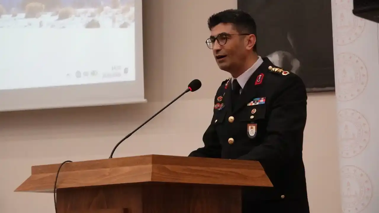 burdurda-gelecegin-subay-ve-astsubay-adaylarina-akademik-tanitim