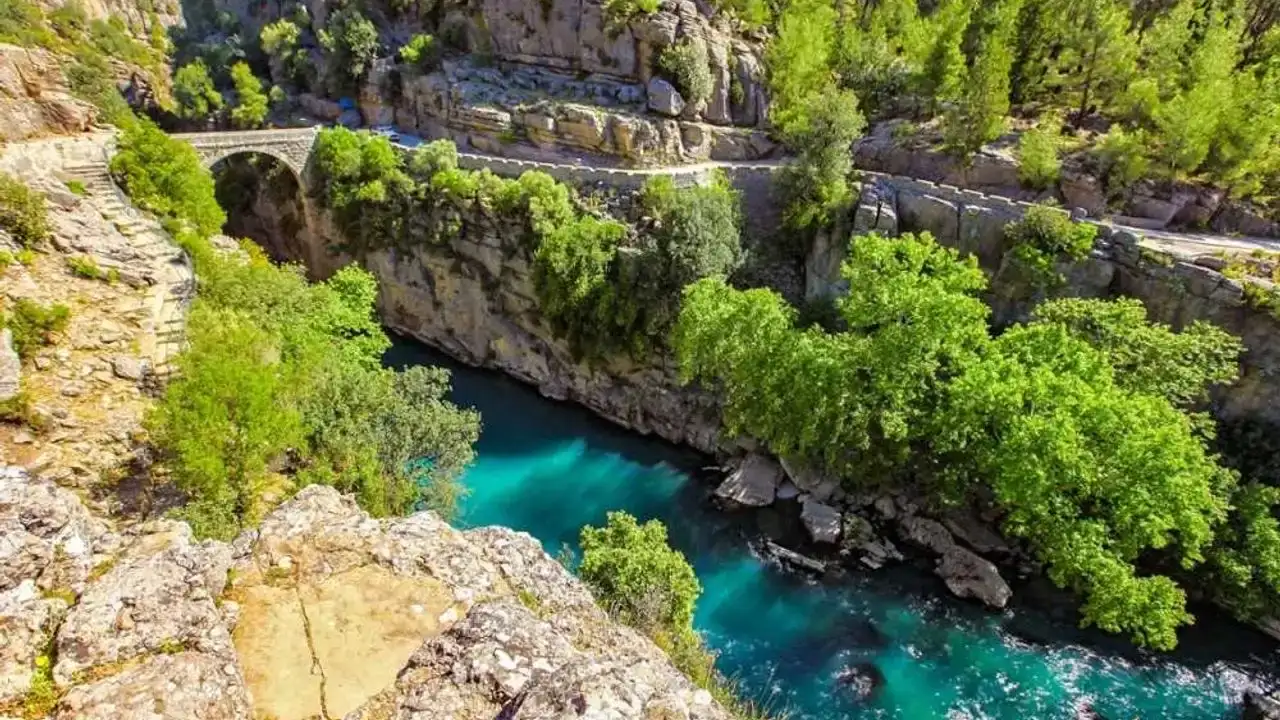 milli-parklar-gelir-kapisi-mi-oluyor-antalyadan-kritik-uyari-geldi