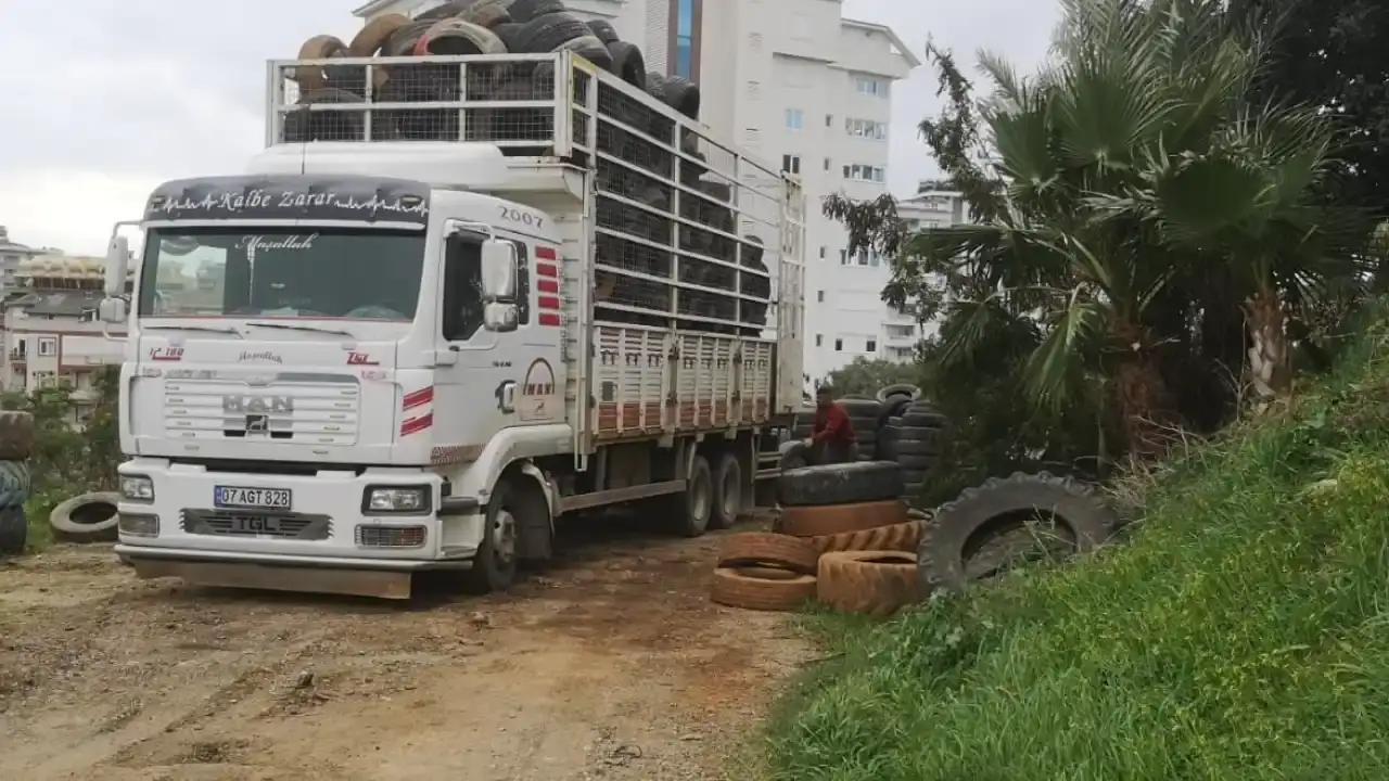 antalyada-30-tir-lastik-ekonomiye-kazandirildi