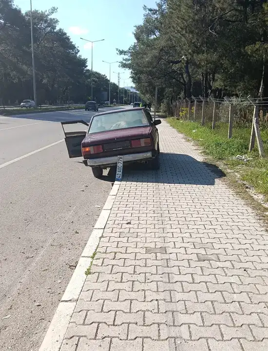 dosemealtinda-kaza-yapan-aractan-zehir-cikti