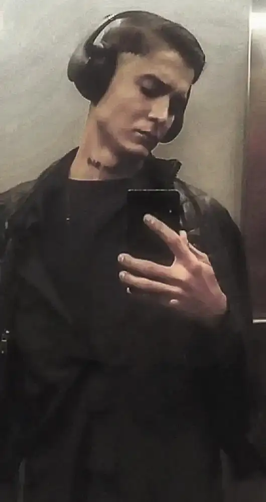 antalyada-36-bicak-darbesiyle-oglunu-olduren-babanin-cezasi-belli-oldu