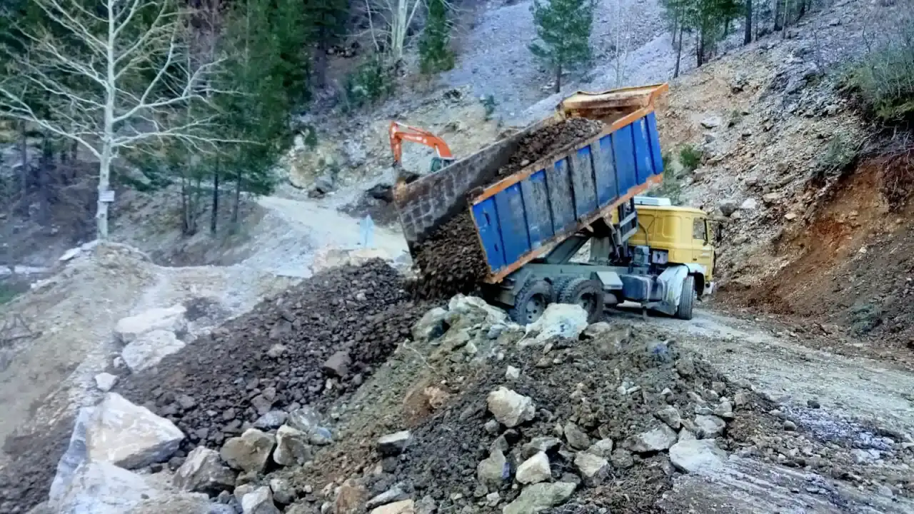 antalyanin-turizm-ilcesine-buzlama-calismasi-yapildi