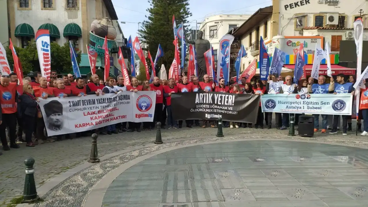 istanbulda-oldurulen-fatma-nur-ogretmen-icin-egitim-is-iki-gun-is-birakiyor