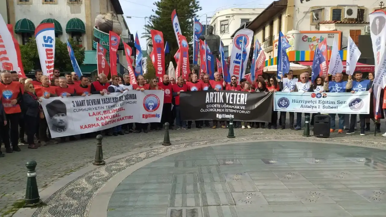 istanbulda-oldurulen-fatma-nur-ogretmen-icin-egitim-is-iki-gun-is-birakiyor