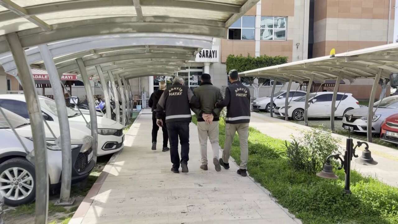 hatayda-komsu-dehseti-yasli-kadini-tasla-oldurdu