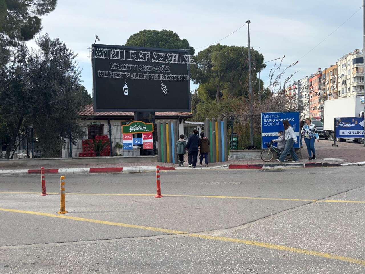 onerin-ve-kocagozun-arasina-kafe-mi-girdi