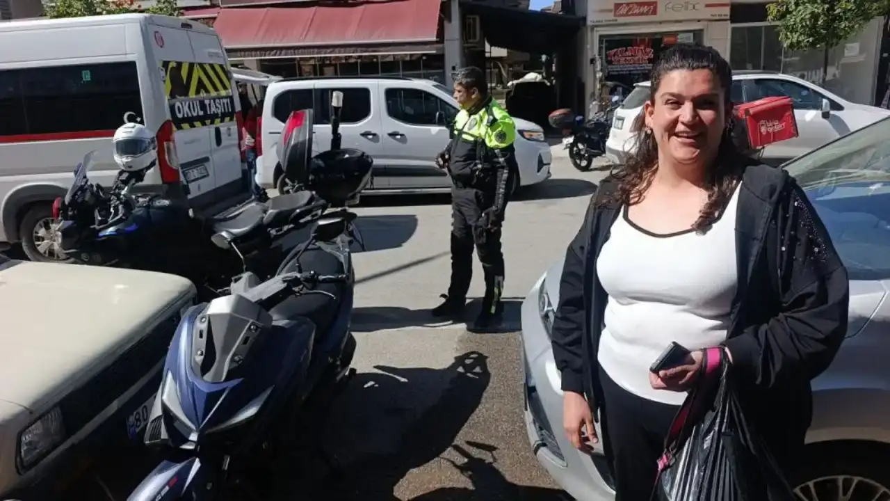 manavgatta-motosiklet-surucusu-plakayi-kapatti-cezasi-agir-oldu