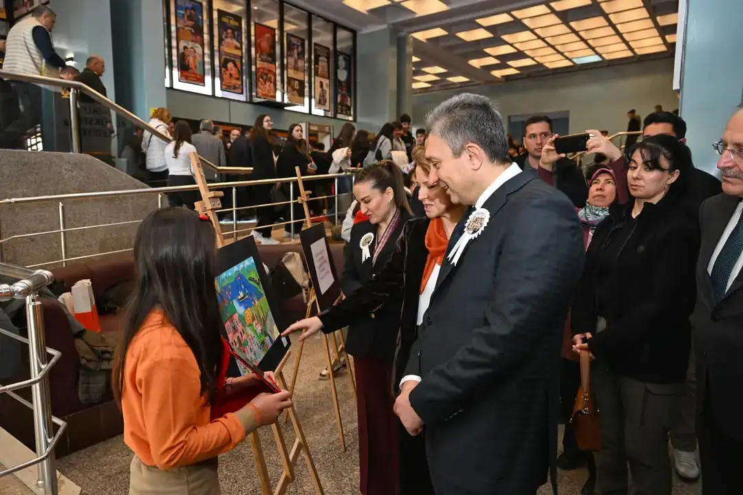 ataturk-o-sozu-soyleyeli-96-yil-oldu-antalyaya-gelisinin-yil-donumunde-buyuk-cosku