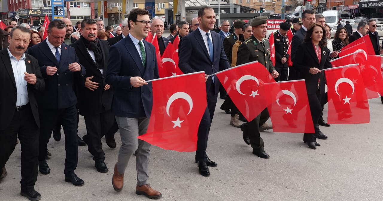 burdur-ve-egirdirde-ataturkun-kente-gelisi-torenlerle-anildi