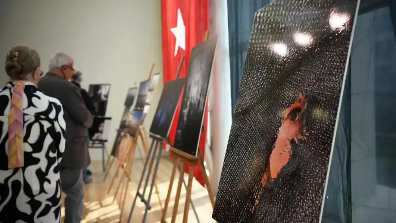 konyaaltinda-kadin-gozunden-sanatin-izleri-sergisi