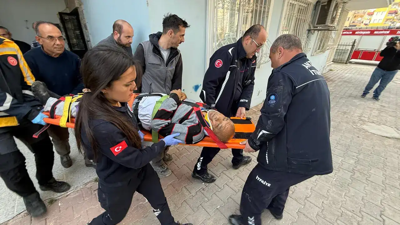 muratpasada-asansor-bosluguna-dustu-dehseti-yasadi