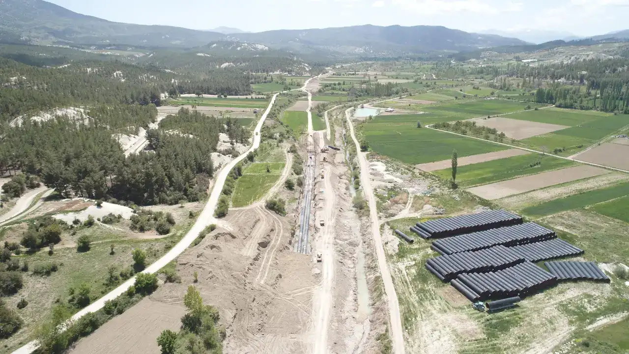 burdur-golhisar-sulamasinda-dev-adim-90-bin-dekar-arazi-suyla-bulusacak