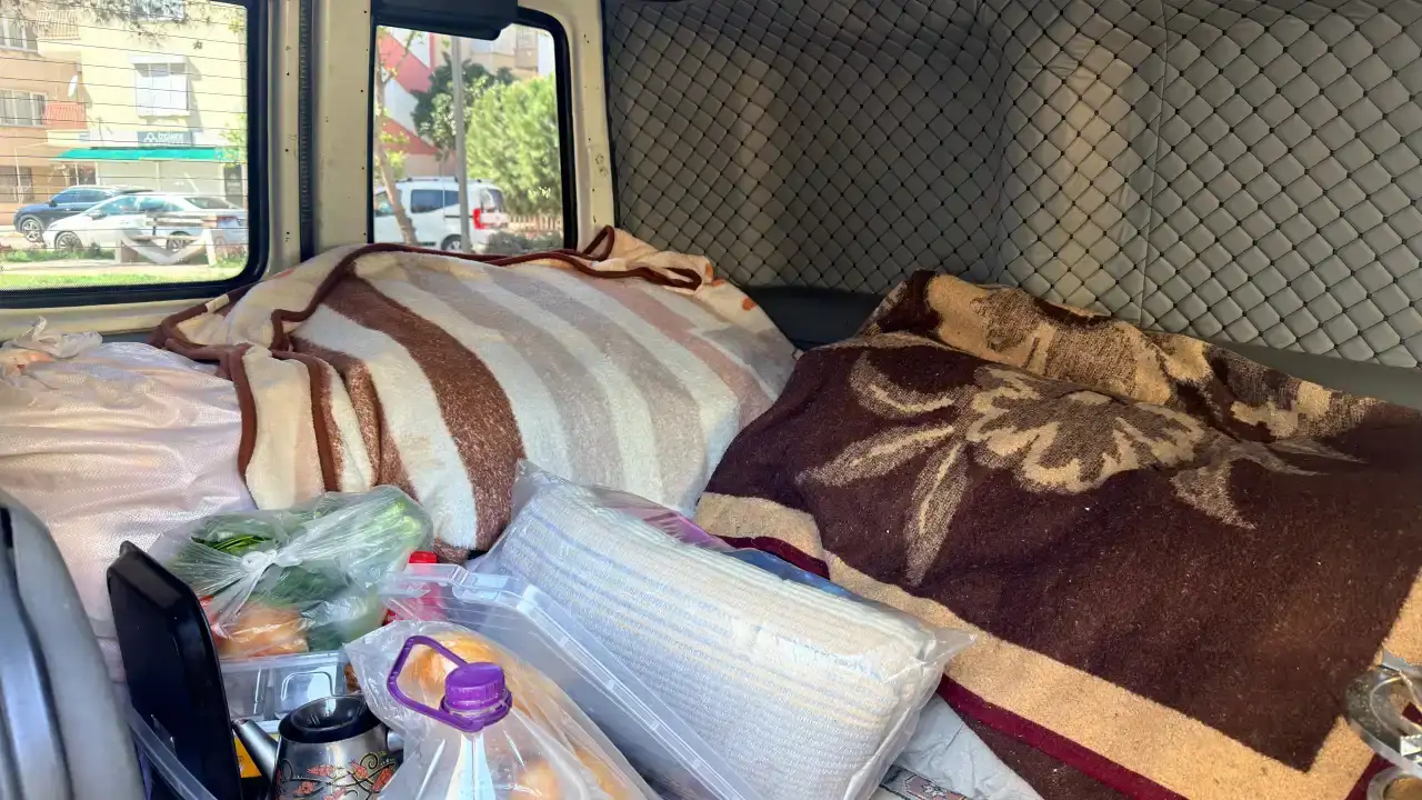 kizini-beyin-tumorunden-kaybetti-oglunu-ayni-hastaliktan-kaybetmemek-icin-yardim-istiyor