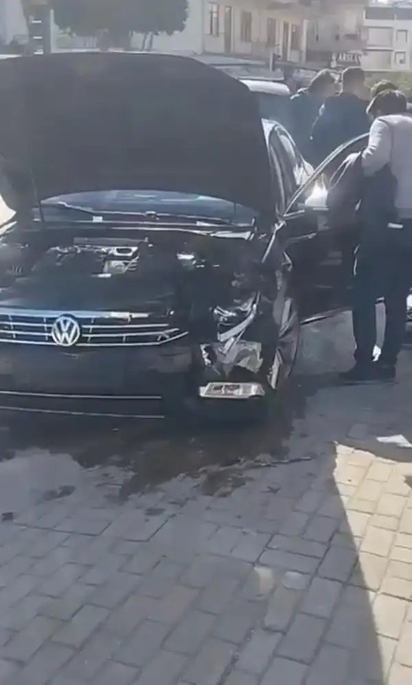 manavgatta-korkutan-kaza-iki-otomobil-kafa-kafaya-carpisti