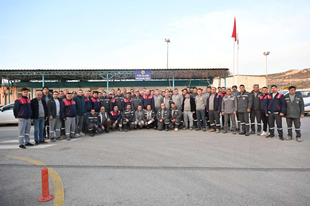 kocagozden-santiye-surprizi-ben-de-isci-cocuguyum