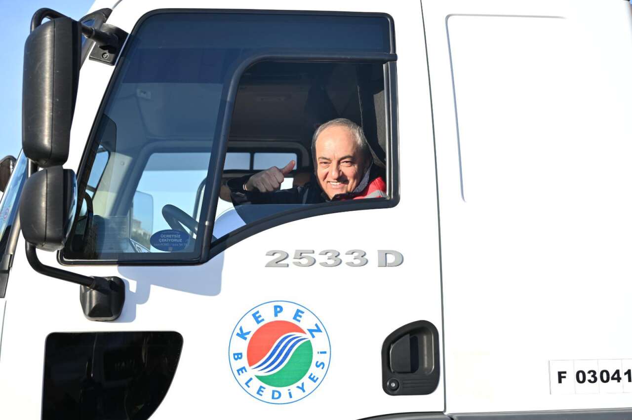 kocagozden-santiye-surprizi-ben-de-isci-cocuguyum