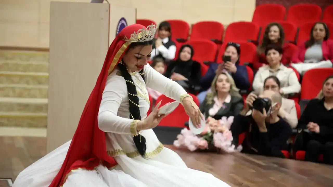 rektor-ozkandan-bu-cografyanin-cesur-kadinlara-ihtiyaci-var