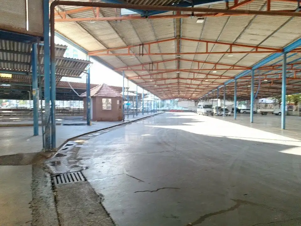 antalya-buyuksehir-meclisinde-tansiyon-yukseldi-ozdemir-ile-kocagoz-arasinda-gerilim