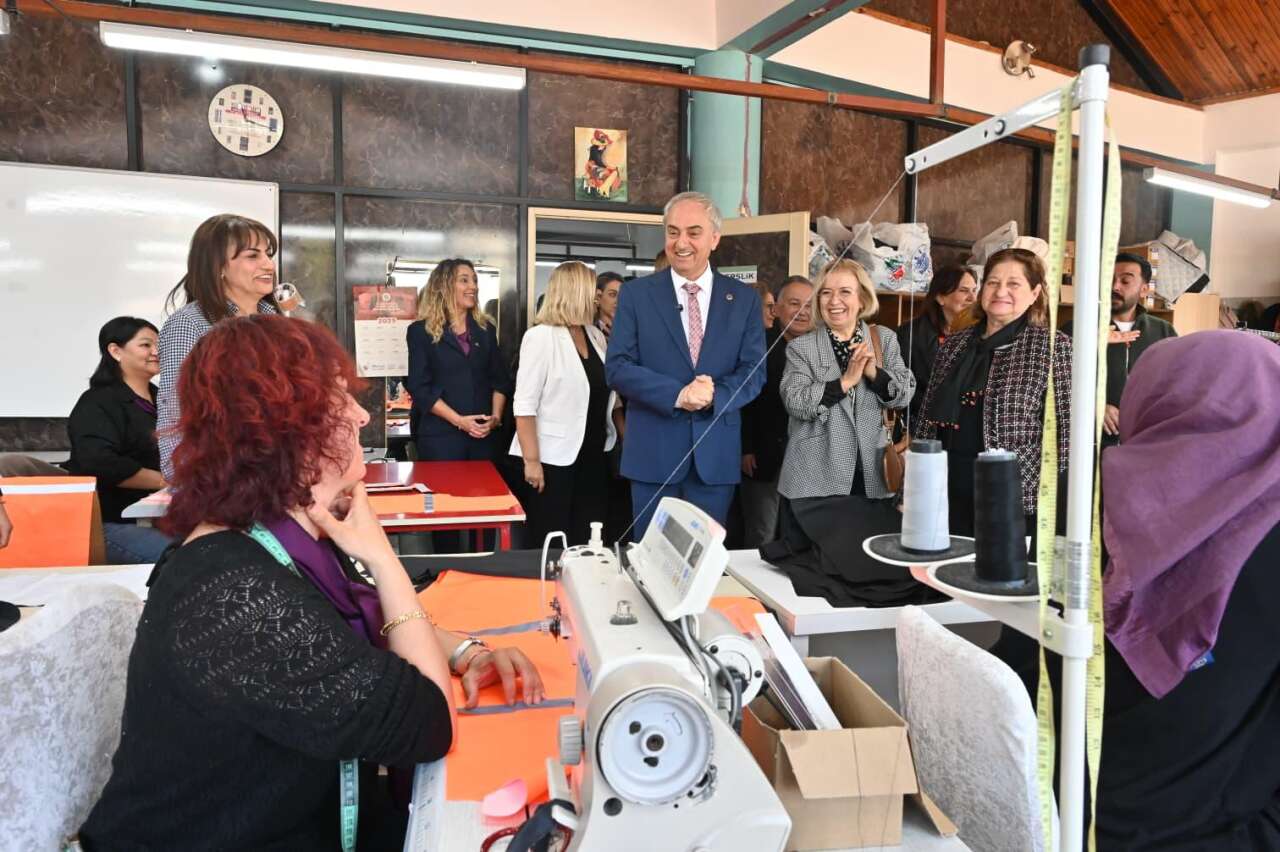 kepezde-8-mart-mesaisi-baskan-kocagoz-kadinlari-unutmadi