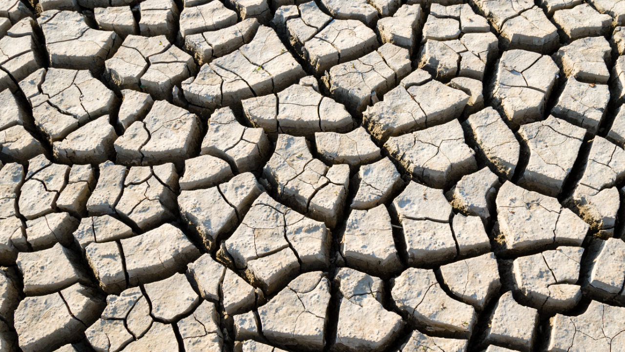 antalyada-gokyuzu-rekora-doymadi-son-66-yilin-en-yagisli-subati